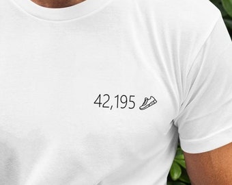 T-Shirt MARATHON im Minimal Design - 100% Organic Bio Baumwolle - für Finisher, Laufen, Joggen, Langstreckenlauf - ein Lieblingsstück!
