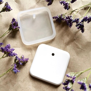 Moule de moulage de pendentif carré en silicone avec bords arrondis, 4 x 4 cm, moule en résine époxy pour porte-clés, bijoux en béton, étiquette cadeau.