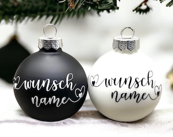 Personalisierte matt Schwarze oder Weiße Weihnachtskugeln, Wunschname mit Herzschrift, Weihnachtsbaum Anhänger mit Name, Schwarz und Weiß