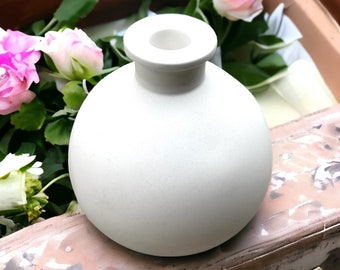 Decorative vase casting mold, small bulbous silicone mold for concrete, plaster vase mould, DIY craft idea vessel for dried flowers