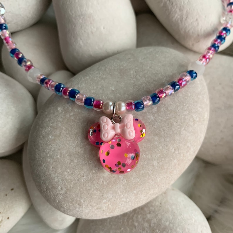 Minnie Mouse Confetti Charm Necklace - Kids Necklace - Handmade Childrens Jewelry bild 2