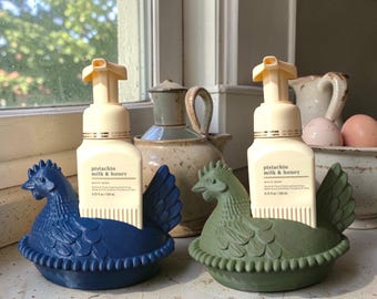 3D Printed Hen Nest Holder | Farmhouse Sink Organizer for Scrub Daddy, Soap