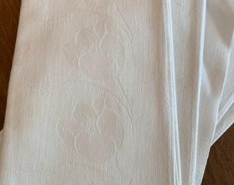 Set Vintage o Cinco Servilletas Damasco Tulipán