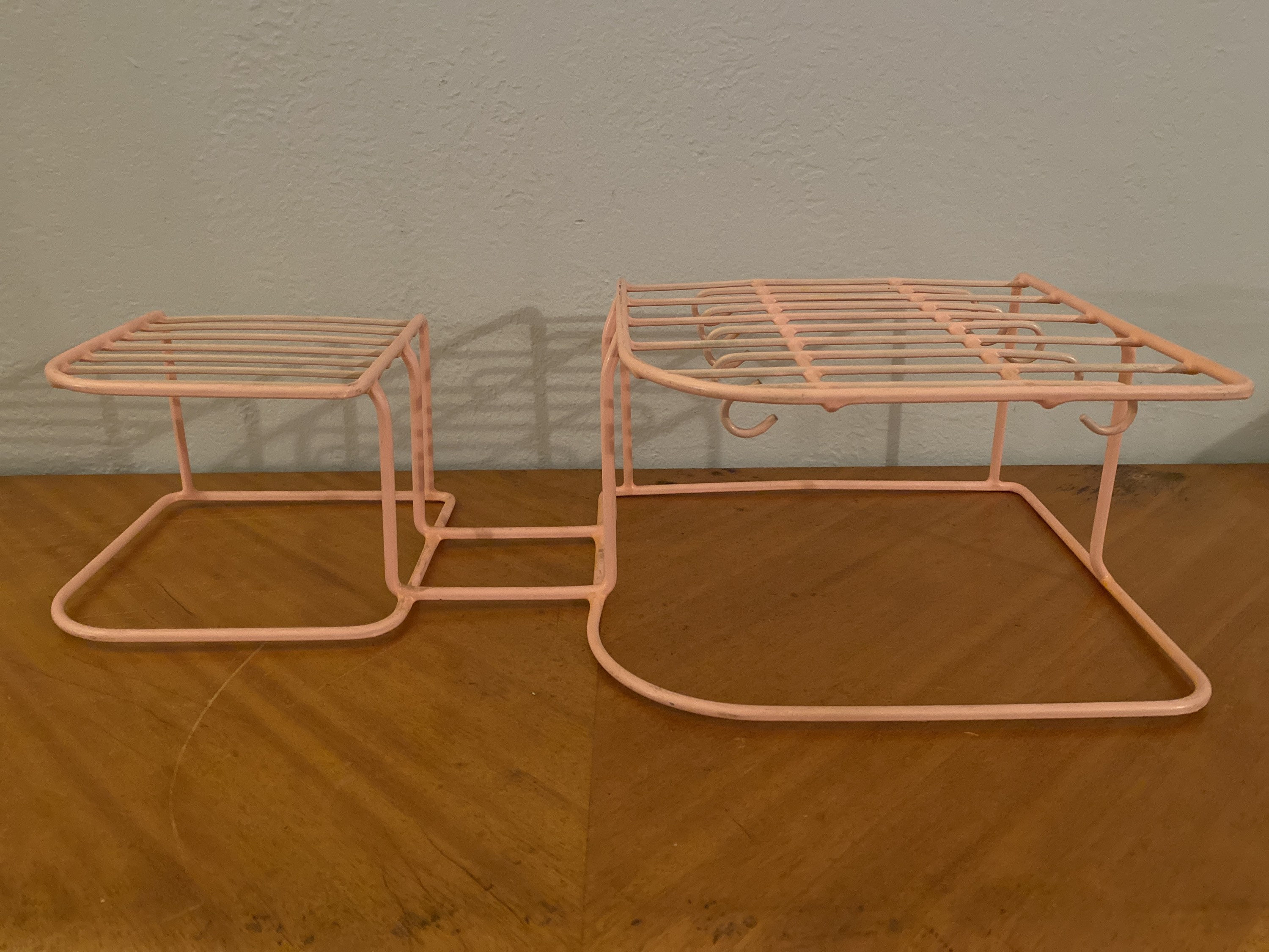 Pink Rubbermaid Wire Coated Dish Storage Rack 