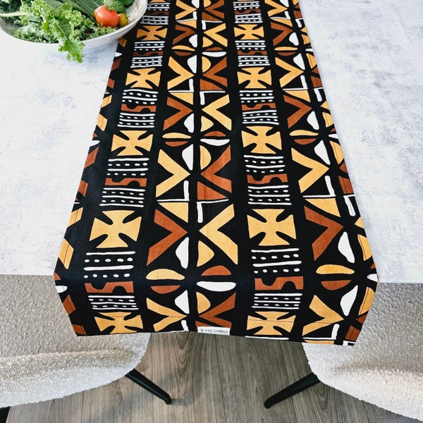 Chemin de table fait main à imprimé africain « Mudcloth » inspiré de Bogolan, fabriqué à partir de tissu imprimé 100 % africain