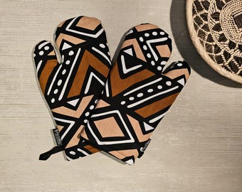 Set of 2 Oven Gloves | Handmade &quot;Mudcloth&quot; Bogolan Print Inspired African Print