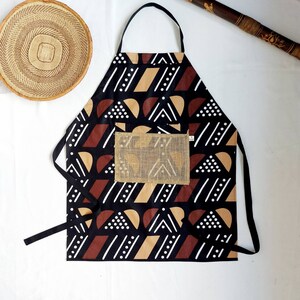 Mashona Handmade African Mudcloth Bogolan Print Apron with Burlap pocket