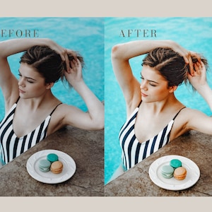 Peut inclure: Une femme en maillot de bain ray&eacute; noir et blanc est assise au bord d'une piscine. Elle se tient les cheveux avec une main. Il y a trois macarons sur une assiette blanche devant elle.