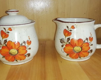 Momoyama Valentia - Sugar Bowl and Milk Jug