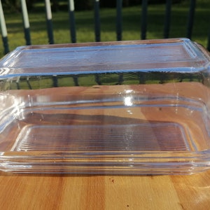 Pressed glass butter dish - Arcopal France