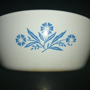 Corning Ware Blue Cornflower - Diverse stukken - 2 kleine koekenpannen en een taartbord