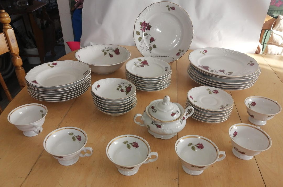 Vintage - Royal Kent - Red Roses - Dinnerware Set - Ceramic - Walbrzych ...