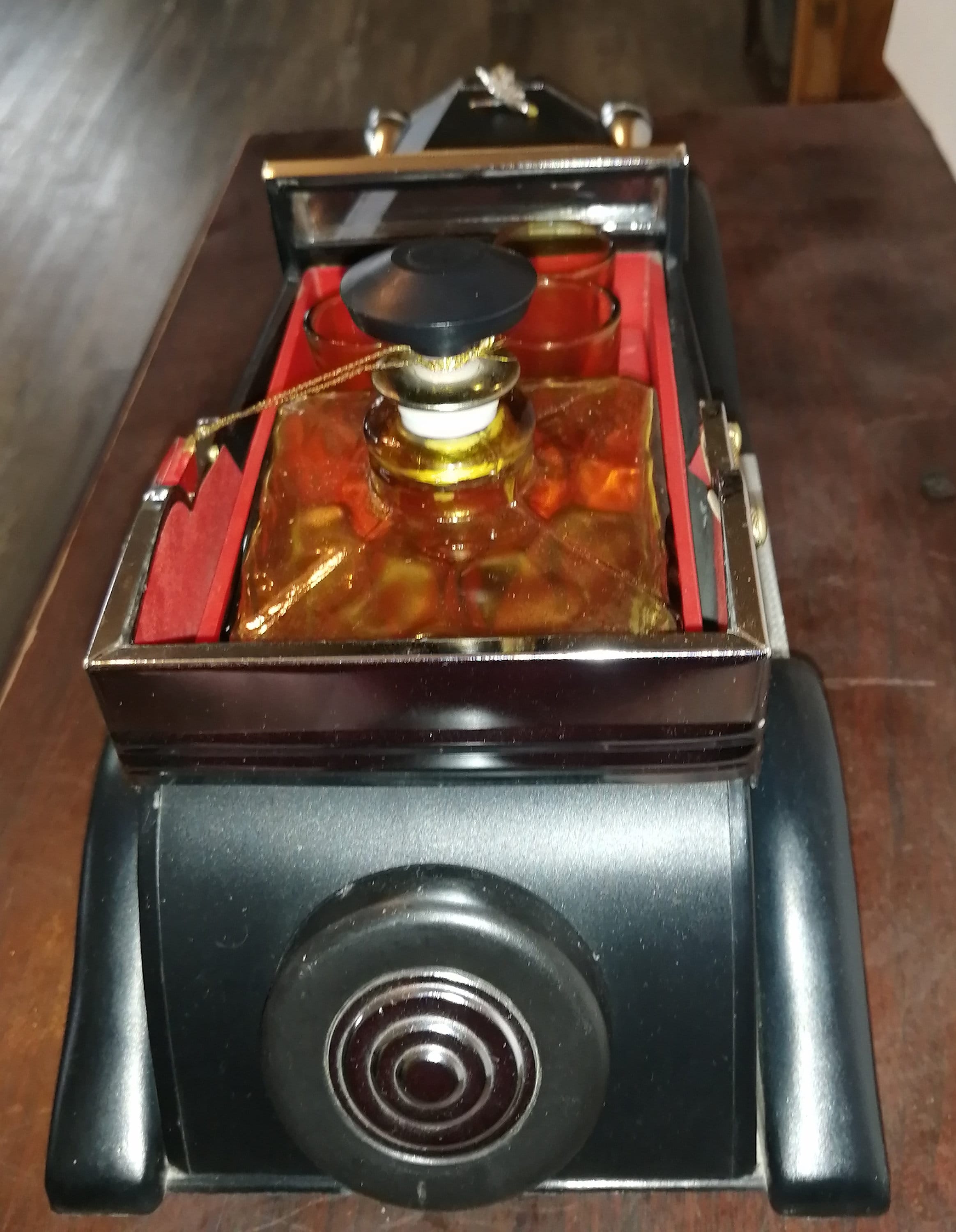 Rolls Royce Musical Convertible - Liquor Decanter With Shooter