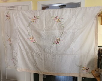 Vintage Hand-embroidered cotton tablecloth