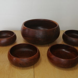 Salad bowl set with 4 bowls - Restored