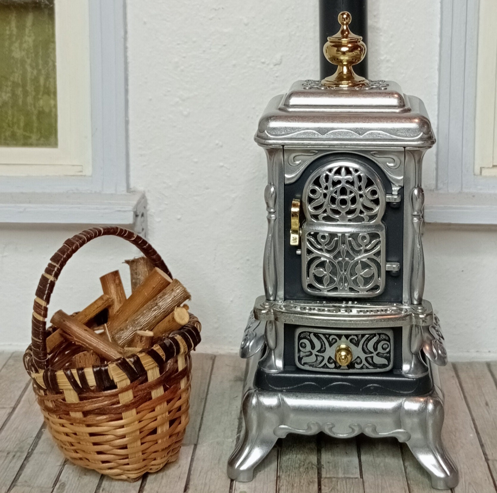 Bodo Hennig Parlor Stove Basket With Wood, Cast Iron Vintage - Main Image