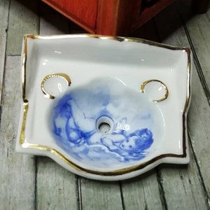 English R.M./Rachel Munday, victorian sink wall basin porcelaine handpainted blue angel vintage artist dollhouse miniature 1:12 Rare!