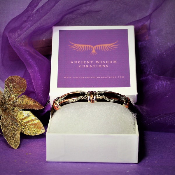 Handgefertigte Manschettenarmbänder aus braunem Leder und Kupfer - verstellbar, von Hand gefertigt - 10 einzigartige Styles zum Kombinieren oder solo Tragen