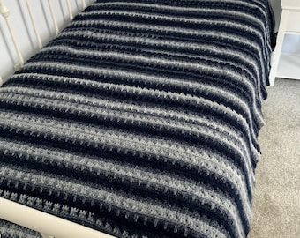 New Handmade Crochet Afghan Blanket, Wool Blend, Blue Gray Ombré Color, Twin Size