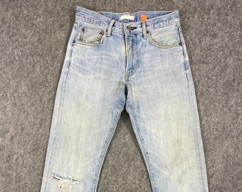 Emag levis sales