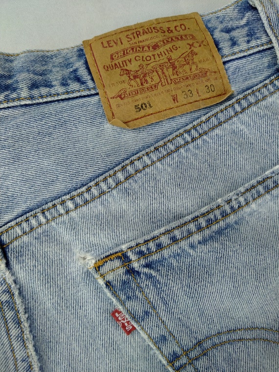 90s Vintage Levi's 501 Jeans 33x31 Light Blue Was… - image 8