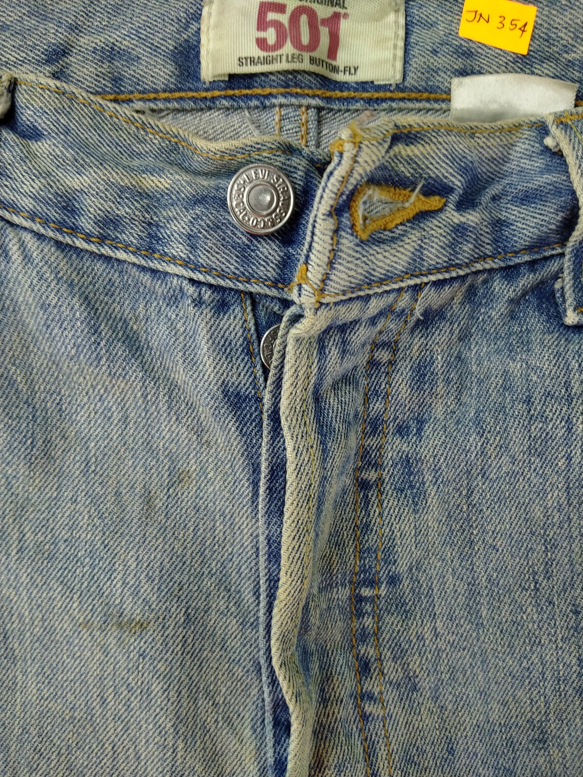 levi's 501 light wash