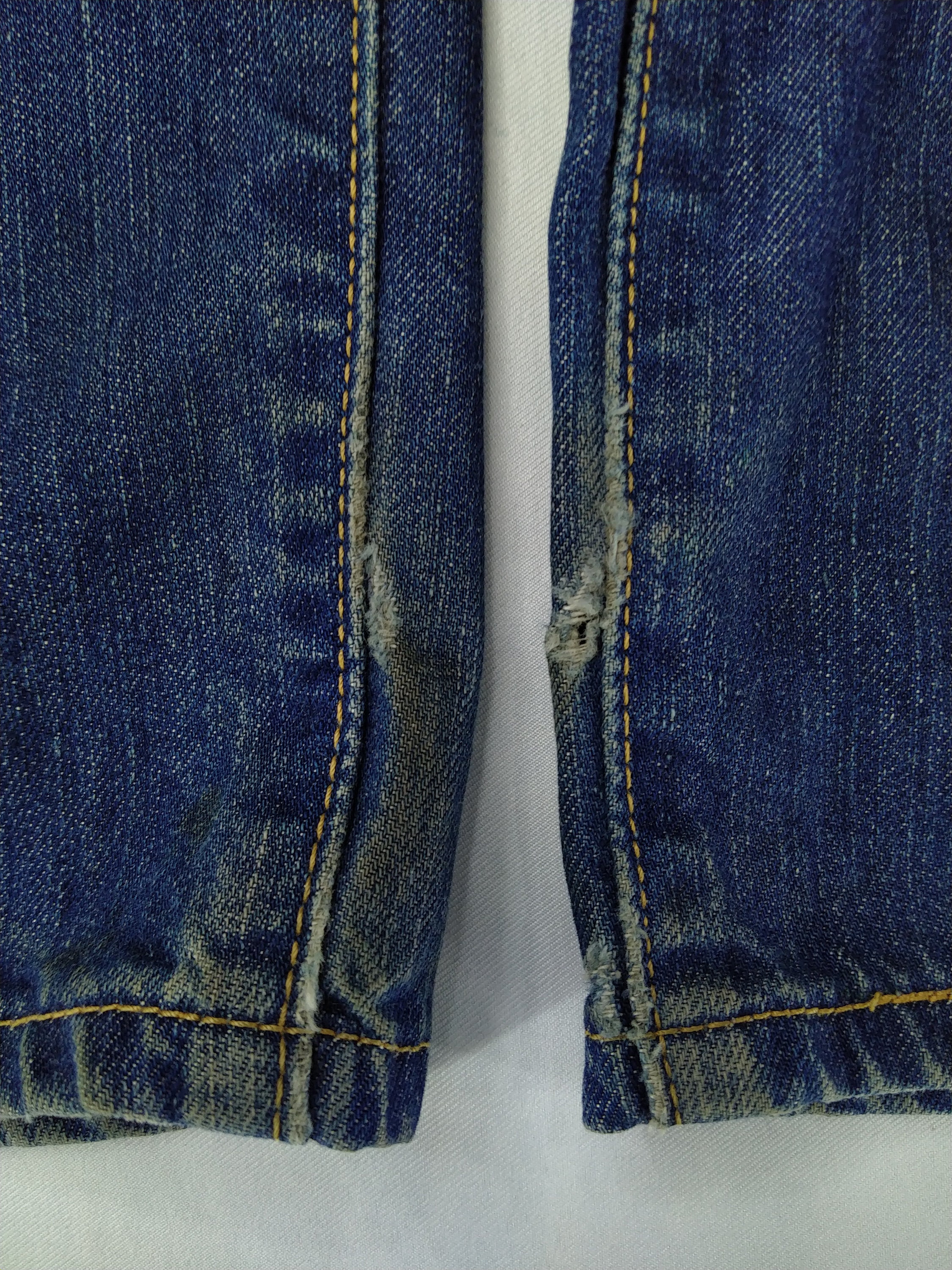Vintage Levi's 501 Jeans | 90s Made in Philippines | Men's W31 L32