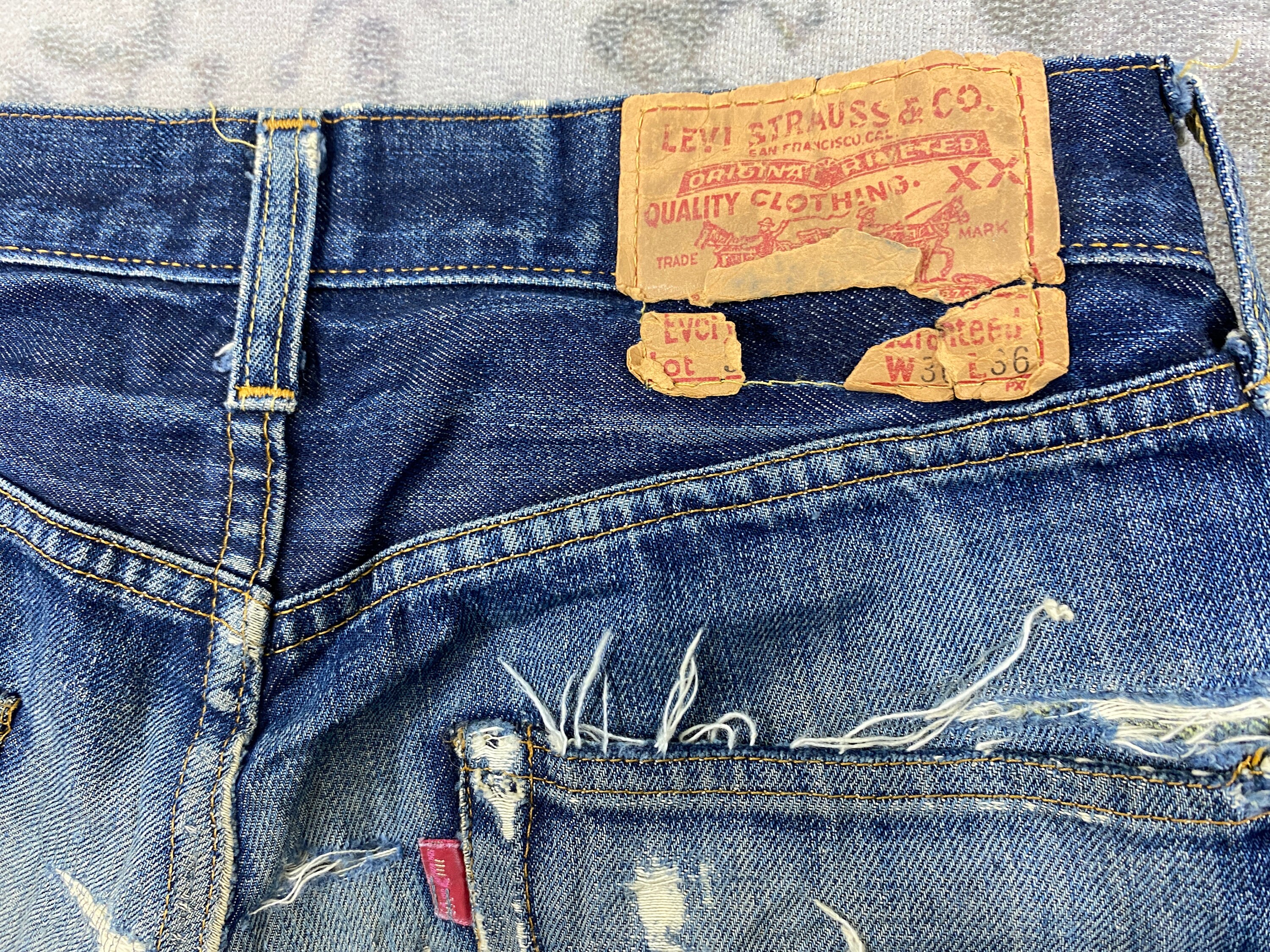 29x29 Selvedge Distressed Blue Vintage Levi's 501 Big E 29x29 Selvedge Distressed Blue Vintage Levi's 501 Big E