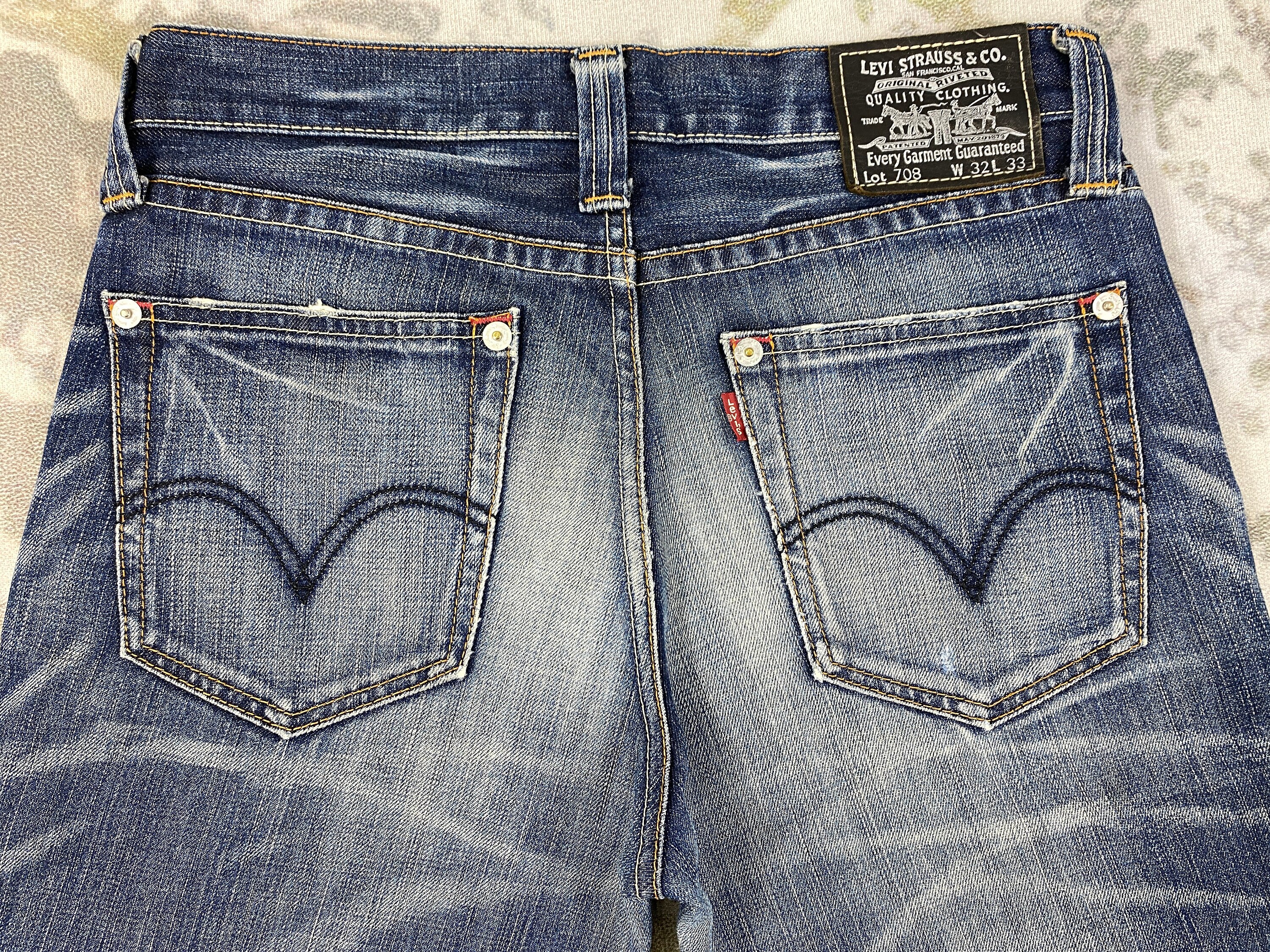 33X30 Distressed Blue Vintage Levi's 708 Flare Jeans JN 1936