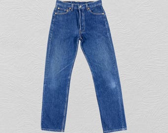 Vintage jaren 90 Levi's 501 jeans Made in USA W30 L29.5 Distressed Blue Denim Levi Strauss Button Fly Authentieke Retro Werkkleding Grunge Streetwear