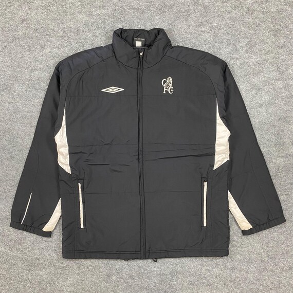 c-boy style (vol.1196)UMBRO ゴープコア Vintage Chelsea FC Umbro Puffer Jacket Black 2000s| Embroidered