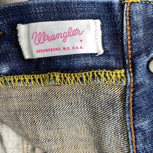 Storlek 29x27.5 Vintage Wrangler Blue Bell Jeans Flare Cut Bootcut Denim, Distressed Fade, Låg midja, Y2K Estetisk Boho Chic bild 12