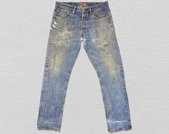Vintage Levi’s 501 Blue Jeans Men's 32x30.5 Distressed Denim Pants Button Fly Regular Fit Authentic Retro Workwear 90s Style