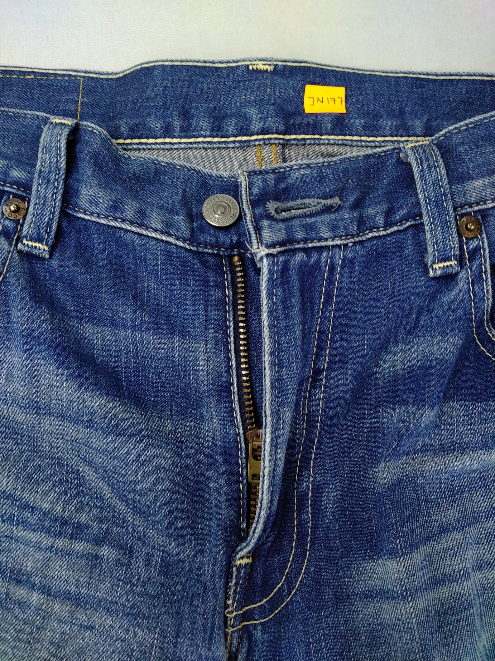 levi's 502 headed south