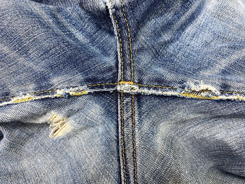 Storlek 29x27.5 Vintage Wrangler Blue Bell Jeans Flare Cut Bootcut Denim, Distressed Fade, Låg midja, Y2K Estetisk Boho Chic bild 13