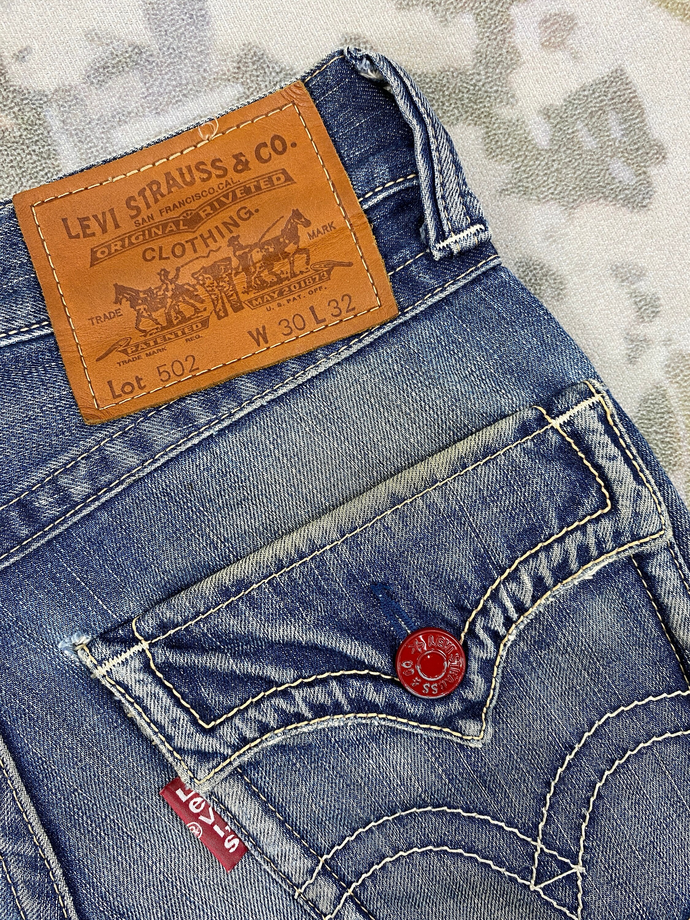 32x32 Dirty Vintage Levi s 502 Jeans Denim JN 2569 Denim Red Tab Faded Denim Grunge Style Vintage Denim Unisex Jeans