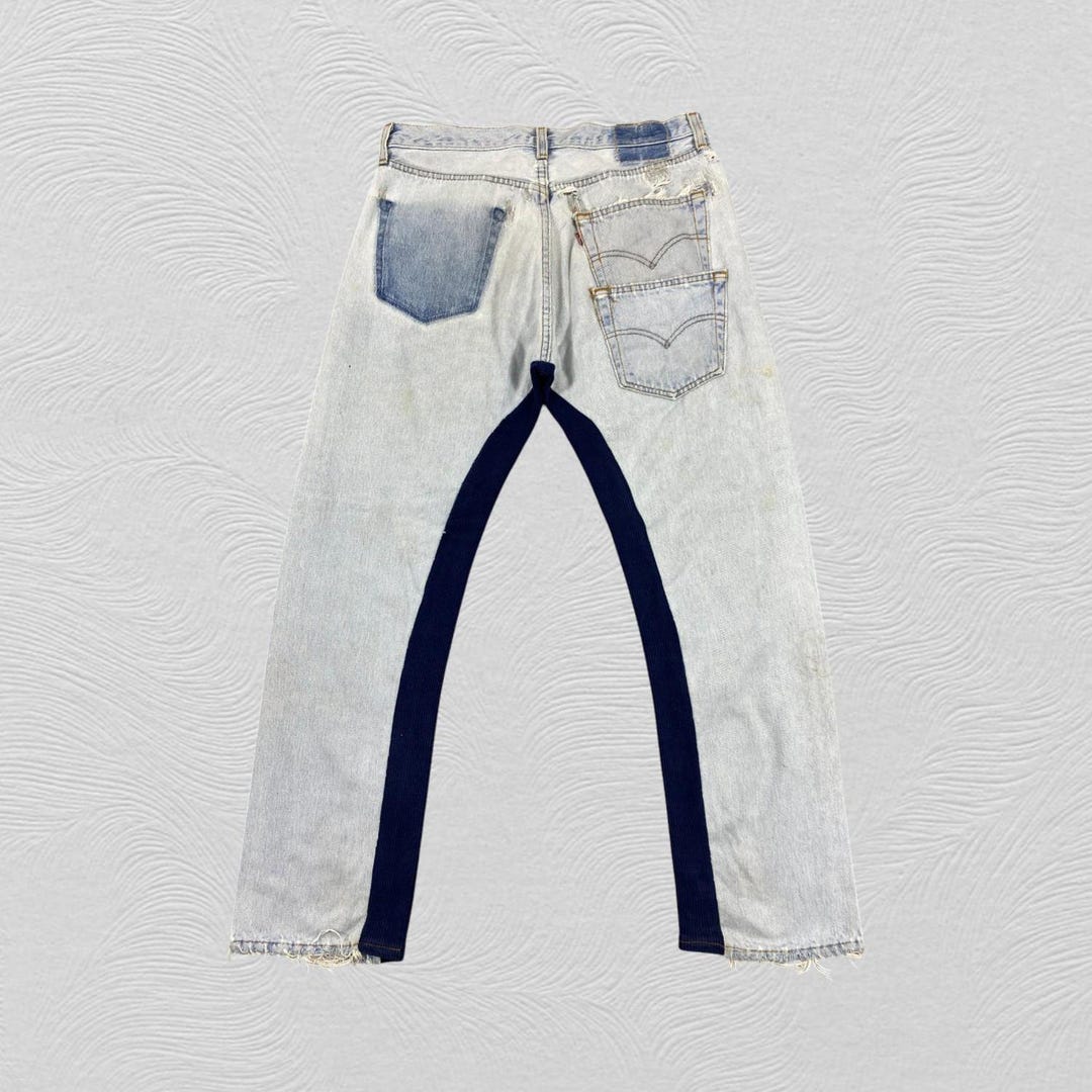 31x29 Light Blue Wash Vintage Levi's 501 Jeans Denim- JN3632