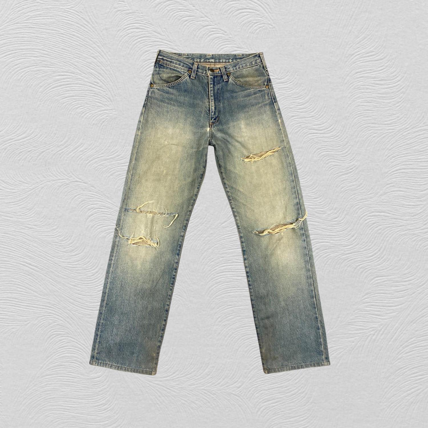 29x32 Distressed Blue Vintage Wrangler Denim JN2757 Denim