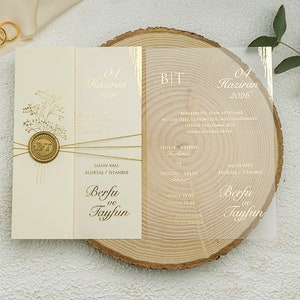 Acrylic Luxury Gold Foil Wedding Invitation and Gold Leaf Cream Cover with Wax Seal and Gold String, Clear Transparent Invite Gold Edge Card