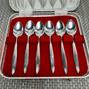 Vintage Sheffield England Silver plated EPNS Small Tea or Coffee Spoons - Vintage small teaspoons - set of 6  old tableware