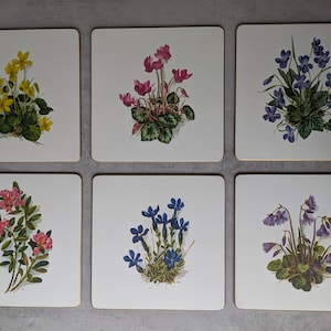 Square Floral Matt Hard Placemats or Hotplates Set of 6 Felt backed Floral Vintage Placemats Coasters