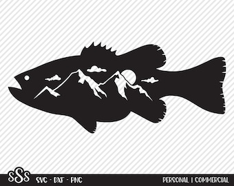 Bass Fishing SVG, Archivo cortado, Diseño de peces al aire libre, Montañas, Sol de verano, Decoración de Lake House, Diseño de camisa de campamento, Cricut, Silueta, DXF, PNG