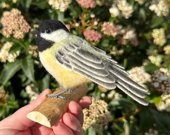 Realistic Needle Felted Chickadee, Chickadee Ornament, Felt Art, Felted Bird, Felt Bird, Felted Bird, Needle Felt