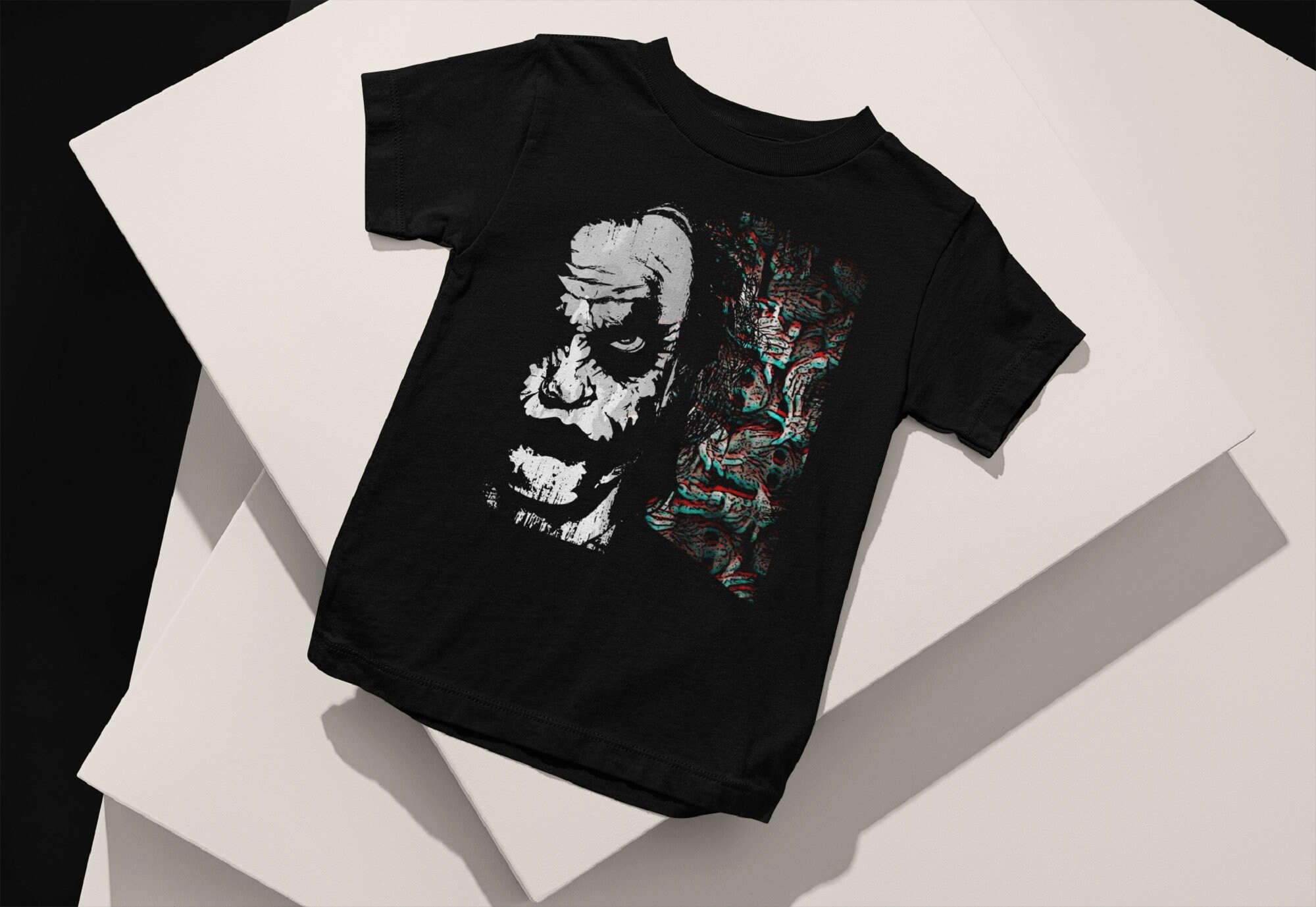 Discover Rauchige Joker Kleinkind T-Shirts