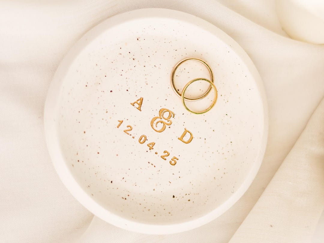 Engagement Gift / Couple Ring Dish / Personalised Ring Dish / Newlyweds ...