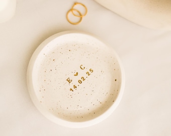Engagement Gift / Couple Ring Dish / Personalised Ring Dish / Newlyweds Gift / Personalised Jewellery Dish / Wedding Gift / Clay Ring Dish
