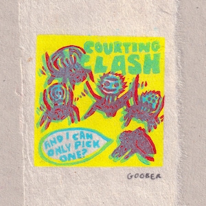 Könnte beinhalten: Ein gelber Hintergrund mit dem Text "COURTING CLASH" in grünen und blauen Buchstaben. Der Text "AND I CAN ONLY PICK ONE?" befindet sich in einer Sprechblase. Es gibt fünf Comicfiguren in Rot, Blau und Lila. Der Text "GOOBBER" befindet sich am unteren Rand des Bildes.