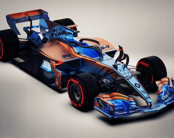 Può includere: Un'auto da corsa di Formula 1 blu e arancione con il numero 55 sul lato. L'auto ha una varietà di sponsor e loghi, tra cui "Husk" e "No Fear".
