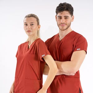 Tile Scrub Single Top | Lycra Medical Uniform for Nurses & Doctors | Unisex V-Neck Scrubs – Comfortable, Personalized Hospital Workwear