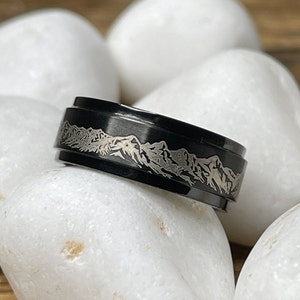 Black stainless steel fidget spinner ring, laser etched, mountain pattern design, outdoor rings, black, men’s wedding band comfort fit